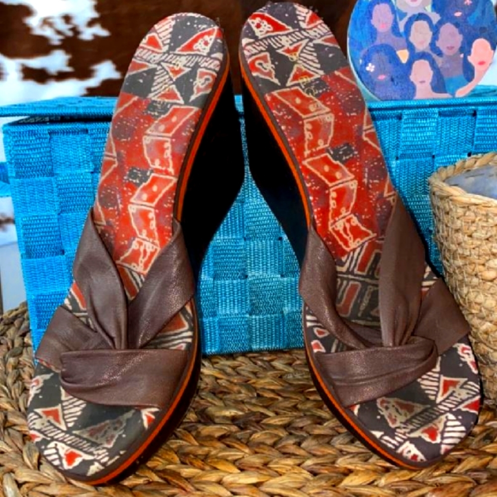 BCBGirls colorful wedge